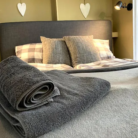 Apartmán Relaction, Bis 4 Personen, 300m Zum Lift! Skiverleih 30m! Erdgeschoss Mit Terasse! Wifi! *