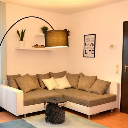 Relaction, Bis 4 Personen, 300m Zum Lift! Skiverleih 30m! Erdgeschoss Mit Terasse! Wifi! Apartmán